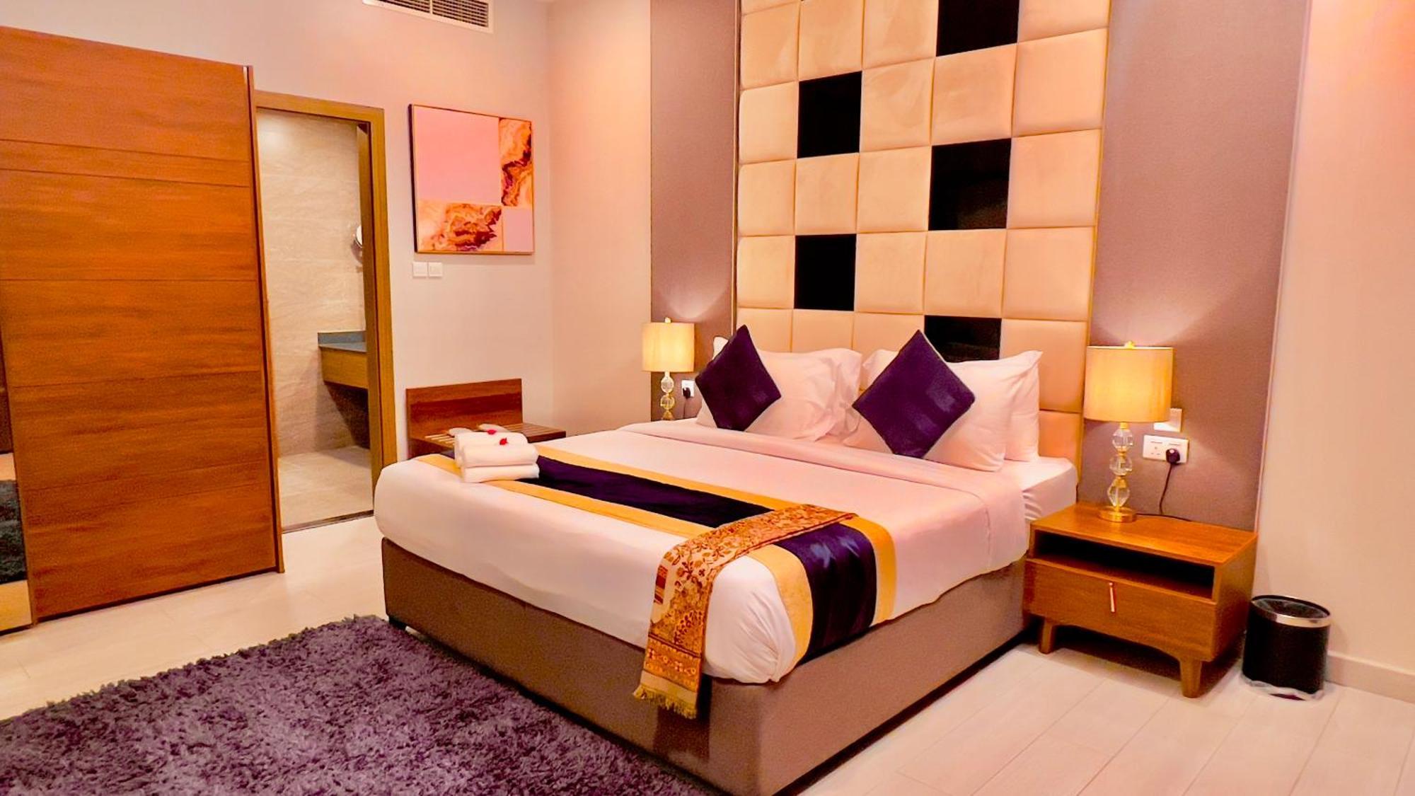 BW Suites & Spa Manama Exterior foto